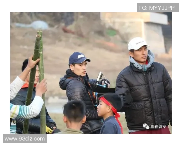 浦建足球明星安山的成长历程与辉煌成就解析